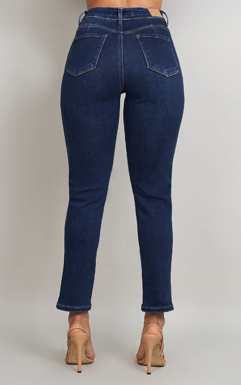 BASIC SLIM JEANS