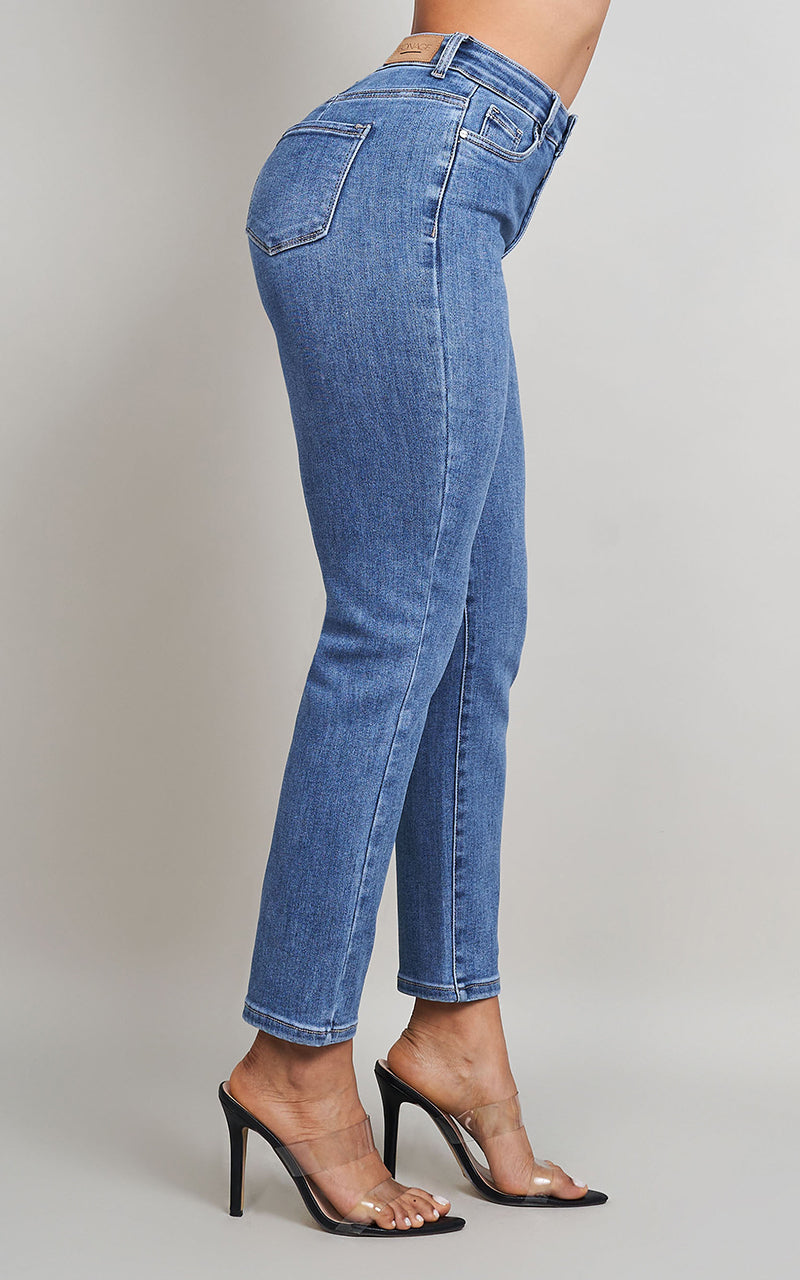 BASIC SLIM JEANS