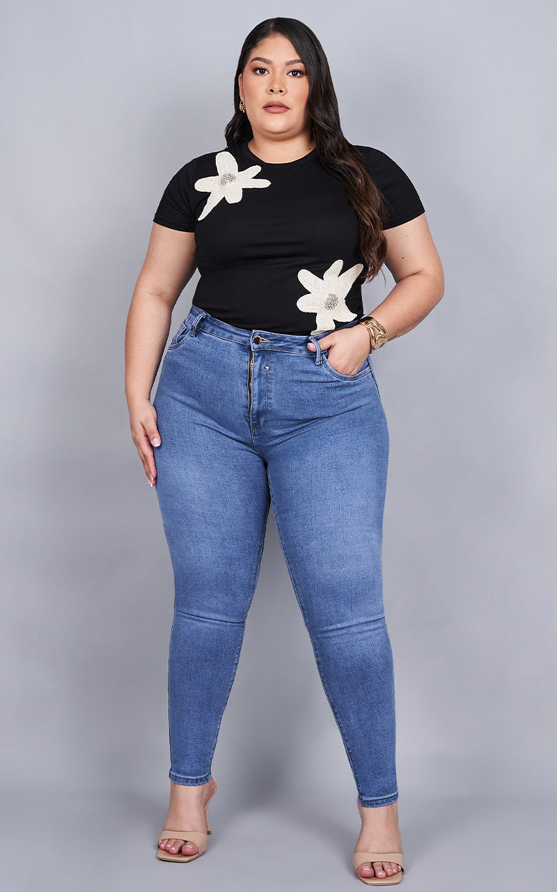 PLUS SIZE SKINNY ANKLE JEANS