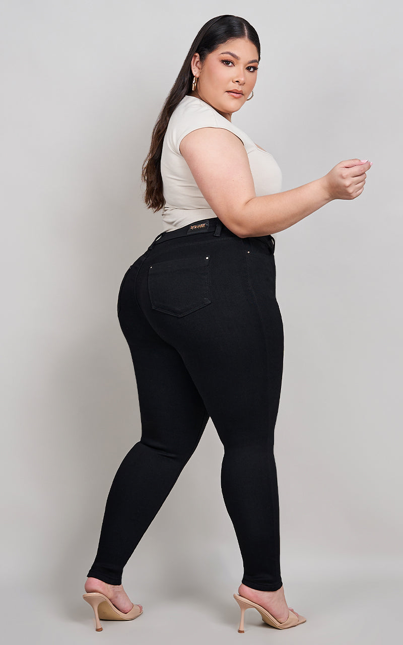 PLUS SIZE SKINNY ANKLE JEANS