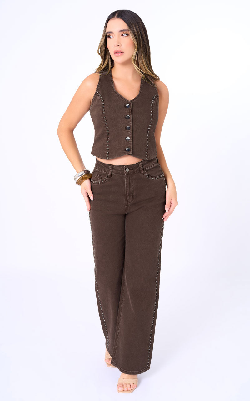 CHALECO DENIM CAFÉ CON TACHAS