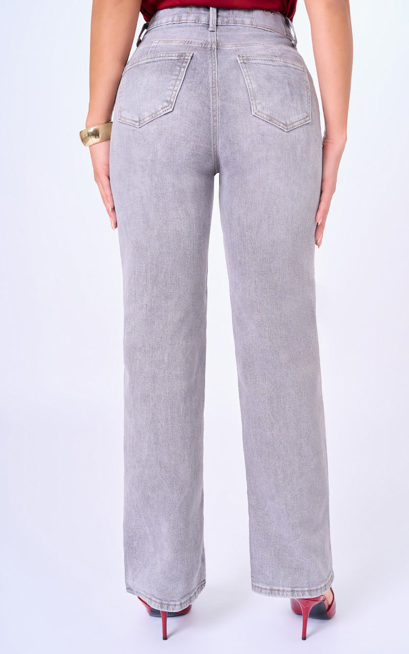 JEANS STRAIGHT TIRO ALTO GRIS
