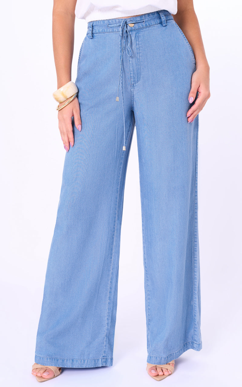 CONJUNTO DENIM CLARO CHALECO Y PANTALON