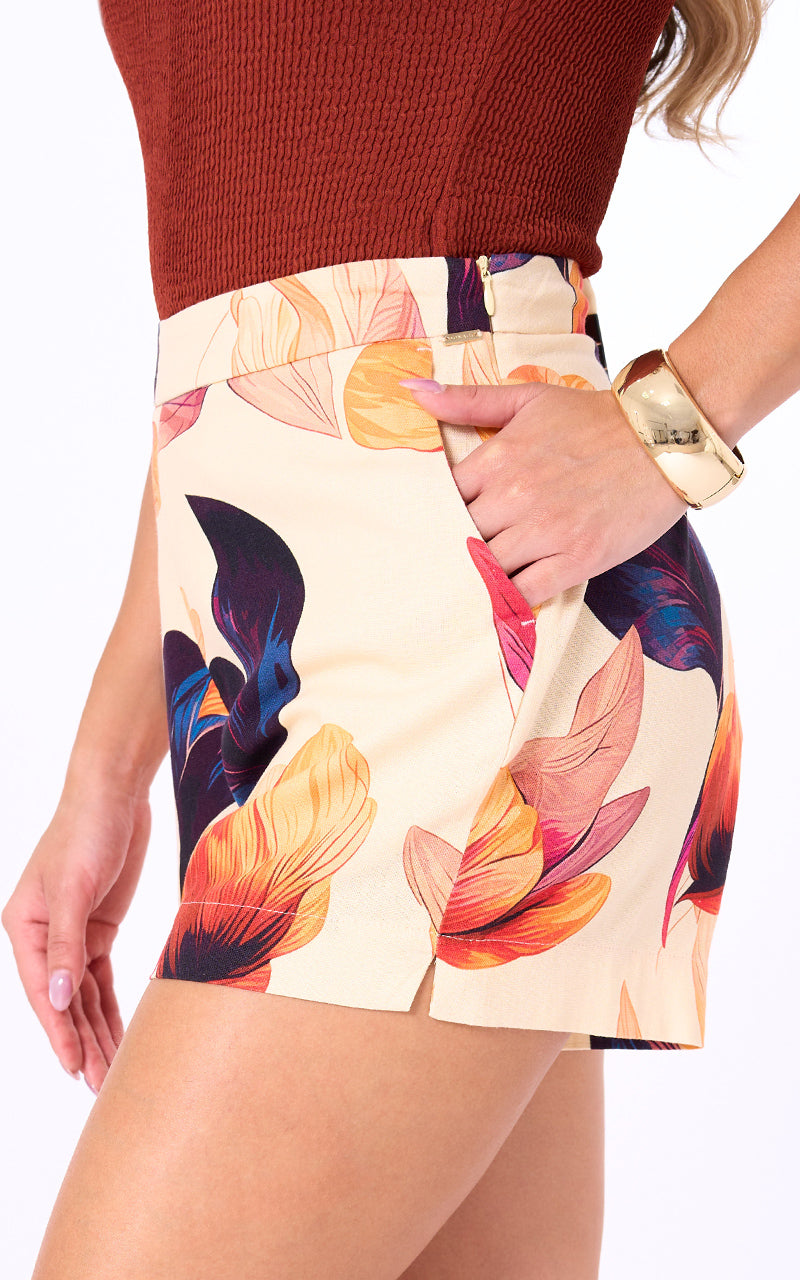 SHORT CORTO ESTAMPADO