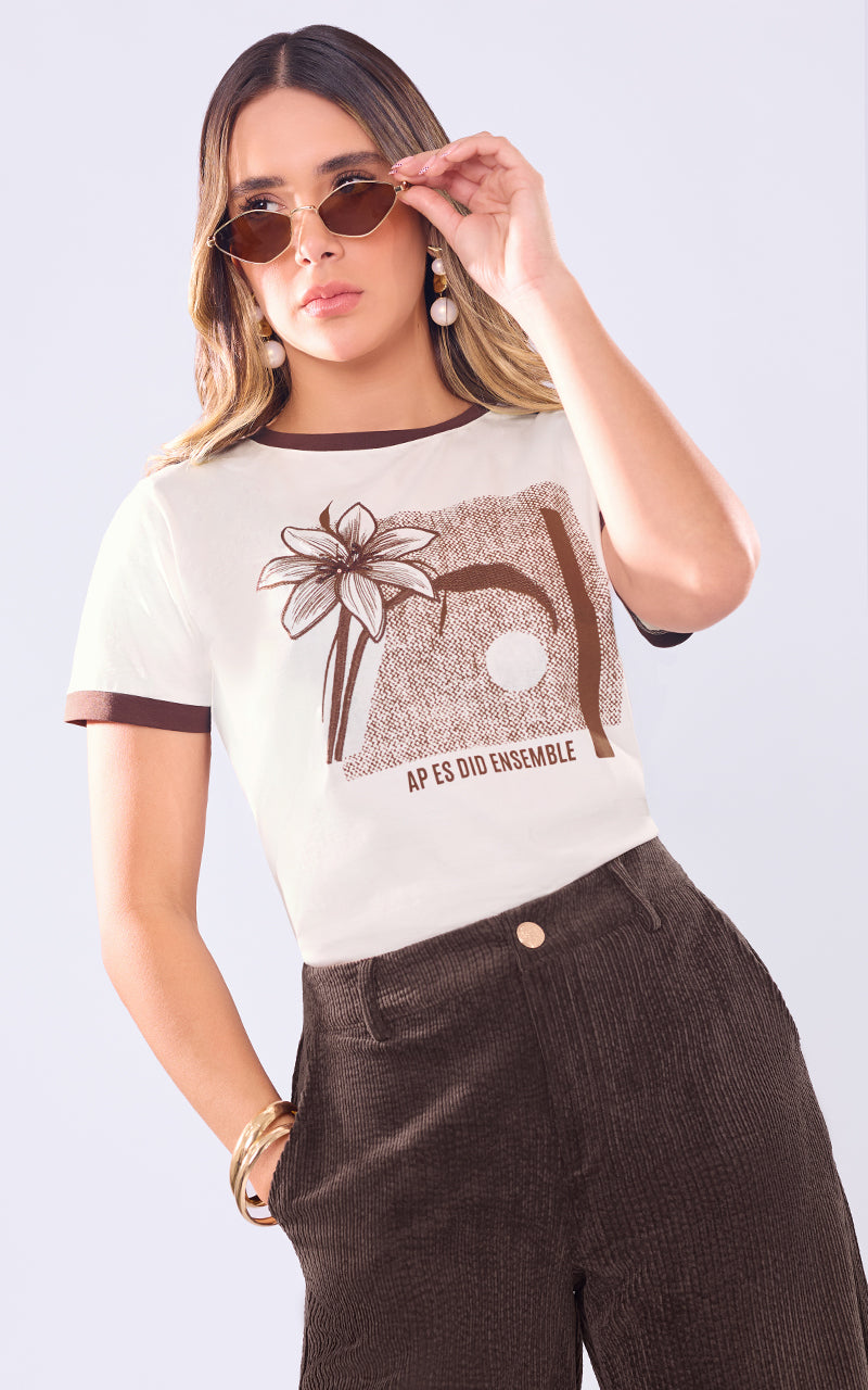 T-SHIRT UNICOLOR CON ESTAMPADO