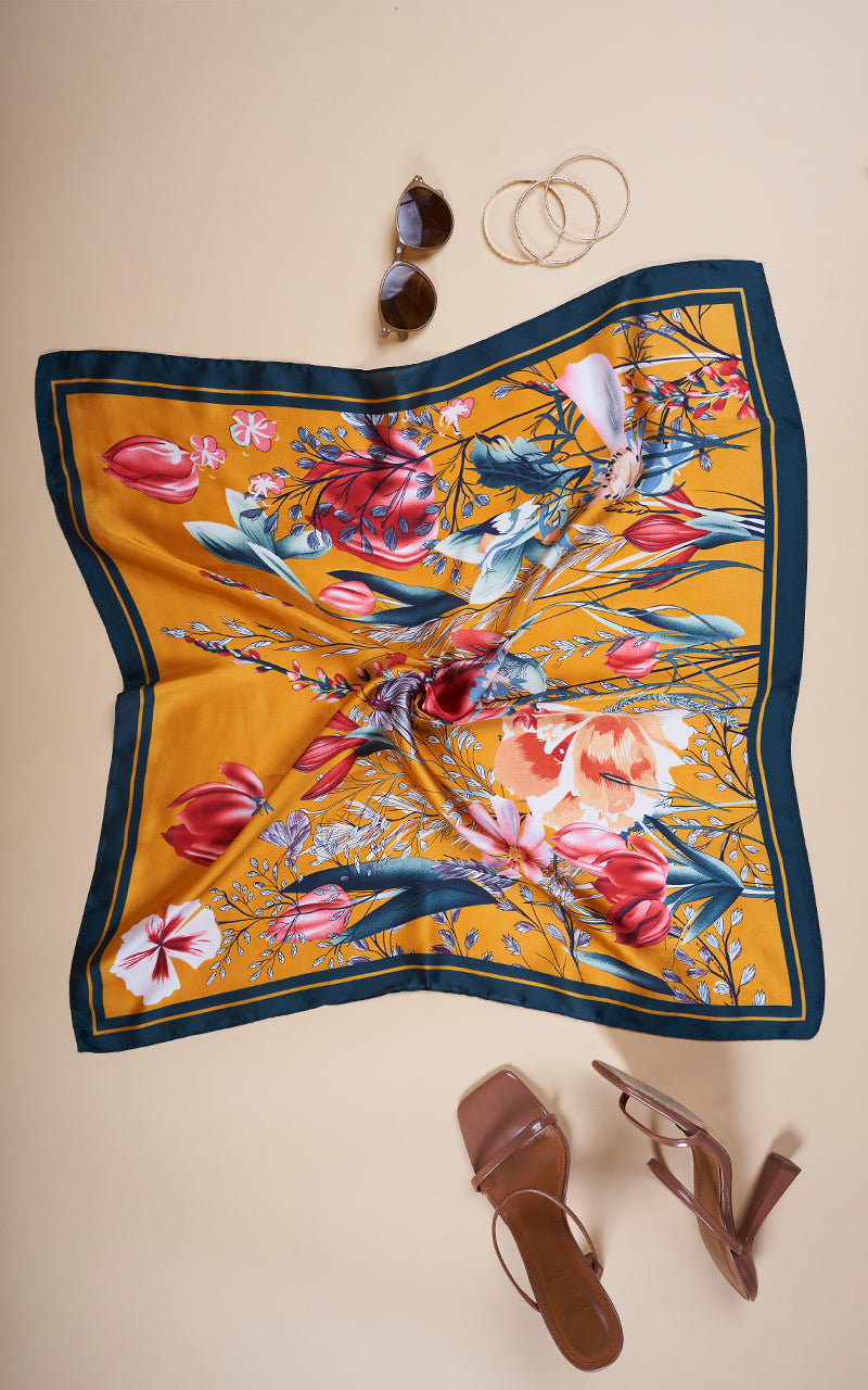 BUNCH OF FLOWERS SCARF