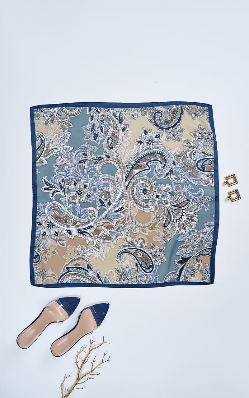 COLORS THAT INSPIRE SCARF