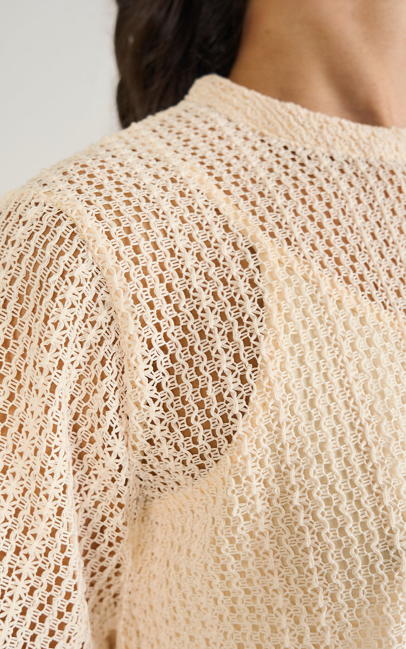 FEELS LIKE A SUMMER BLOUSE