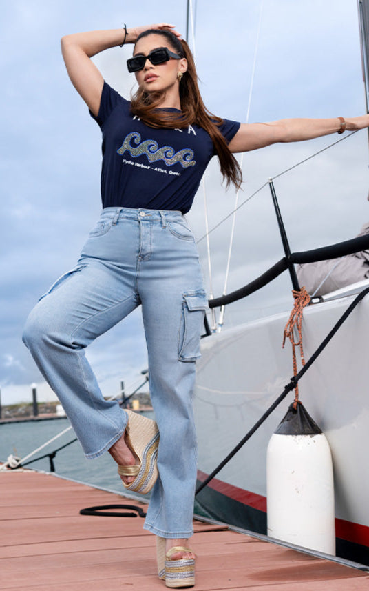 HYDRA T-SHIRT & ALEJANDRA STRAIGHT JEANS