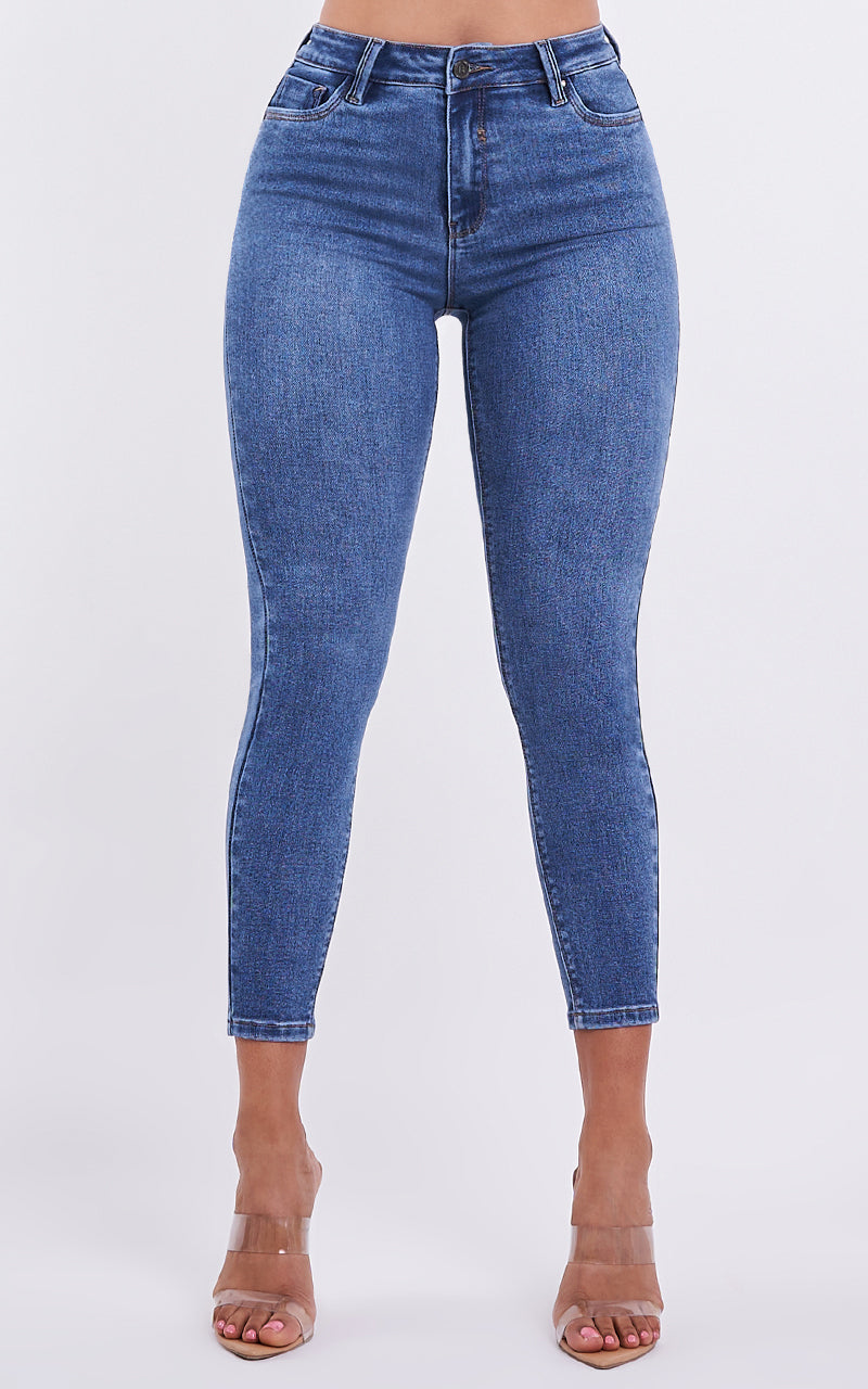 BASIC SKINNY ANKLE JEANS