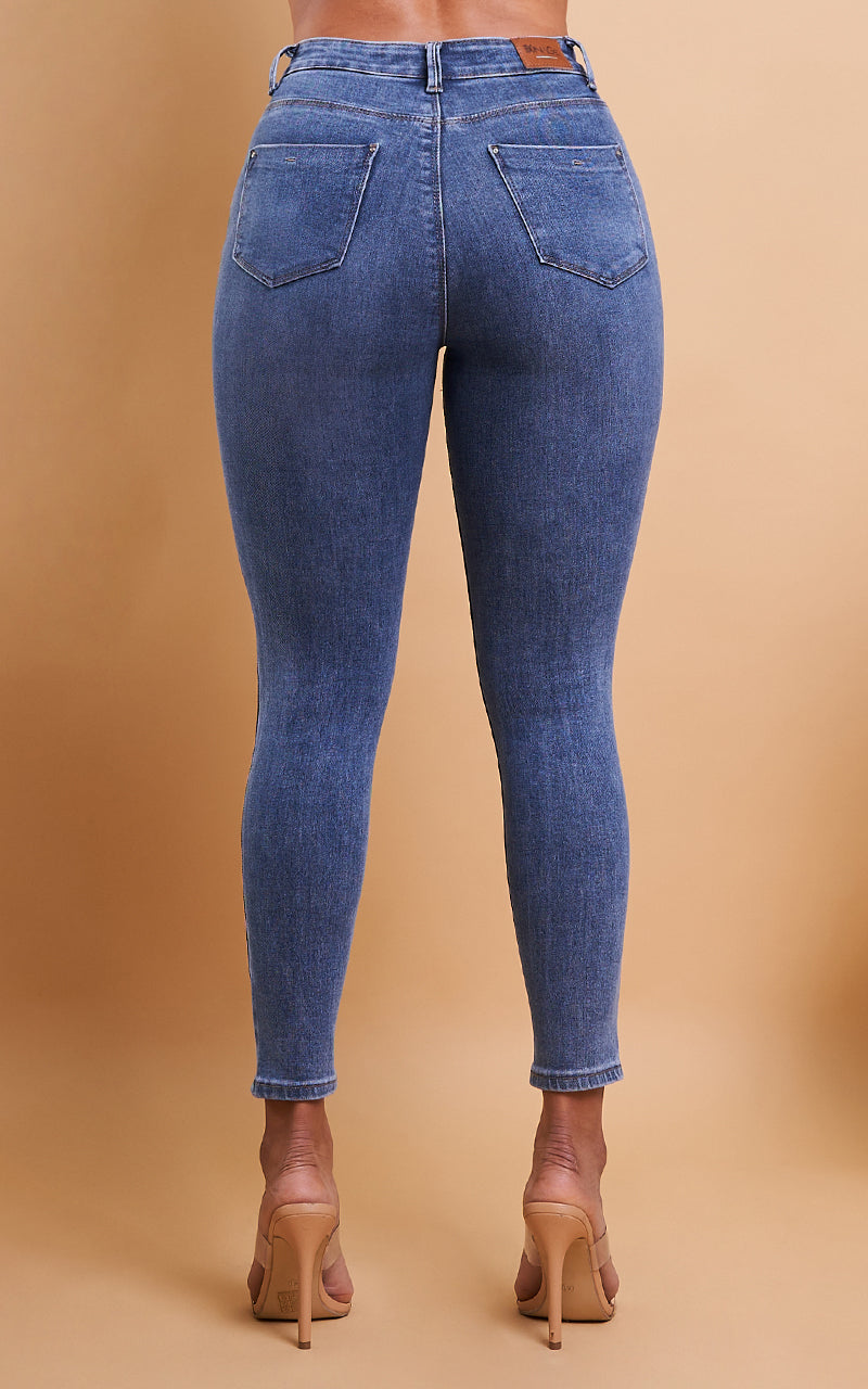BASIC SKINNY ANKLE JEANS