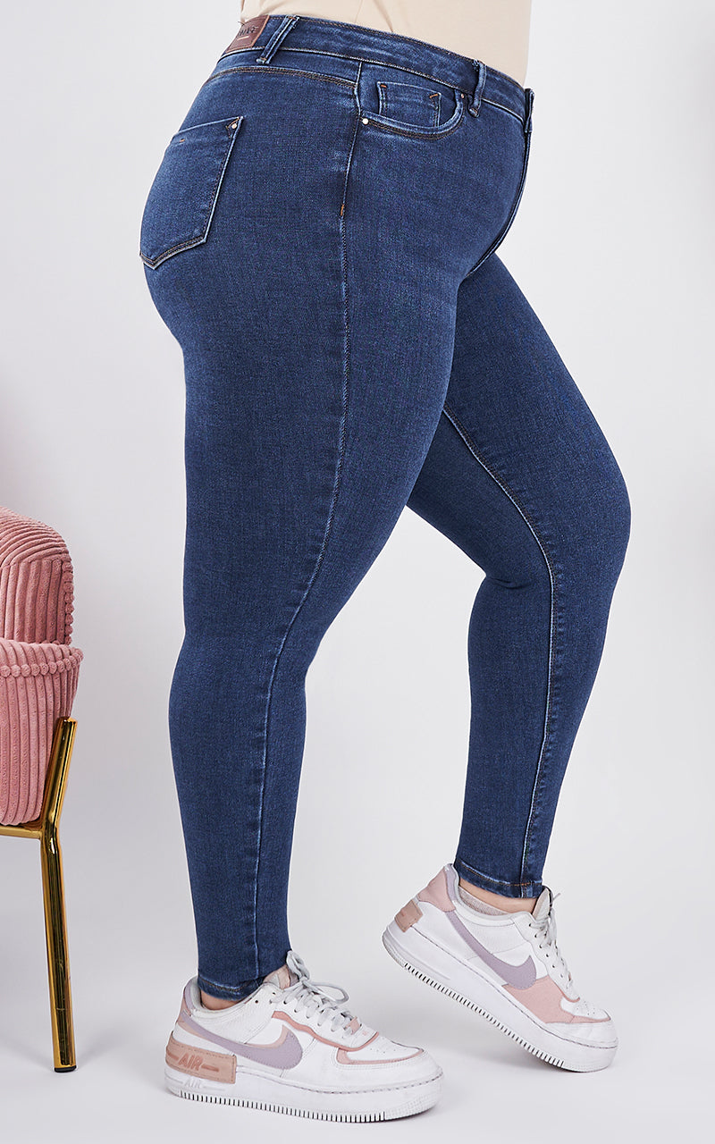 PLUS SIZE SKINNY ANKLE JEANS