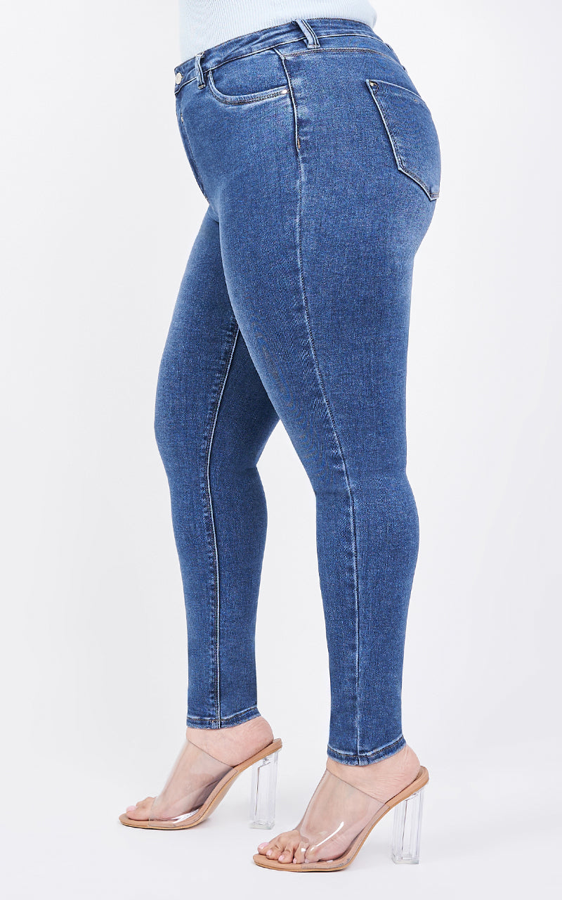 PLUS SIZE SKINNY ANKLE JEANS
