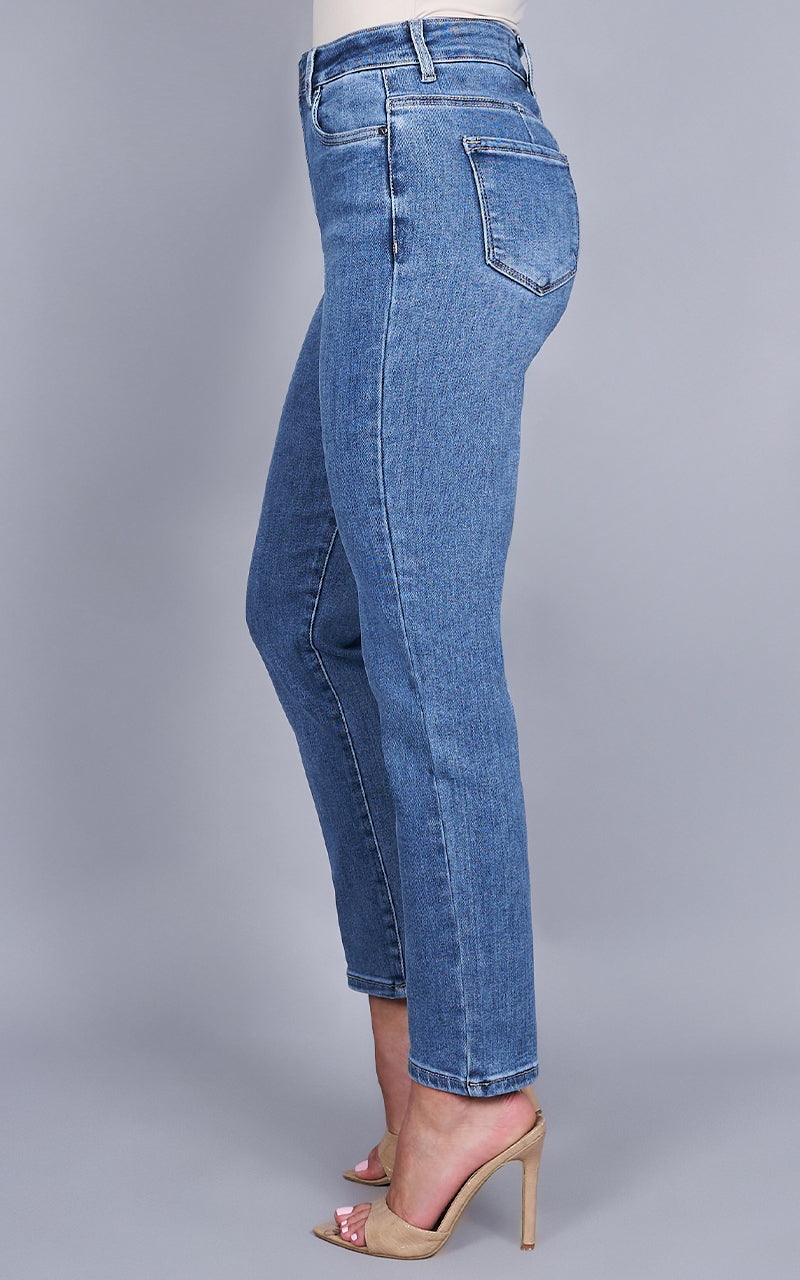 BASIC SLIM JEANS