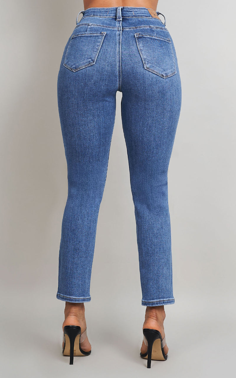 BASIC SLIM JEANS