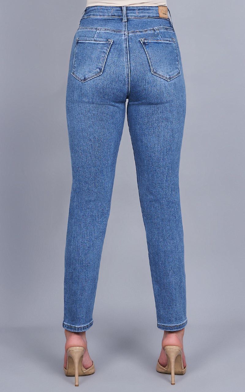BASIC SLIM JEANS