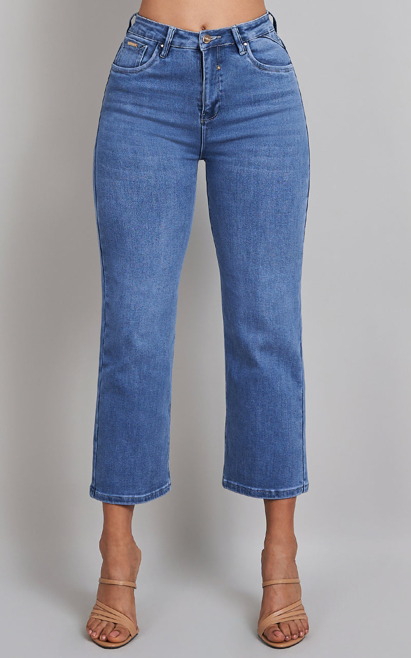 BASIC STRAIGHT  CROPPED JEANS