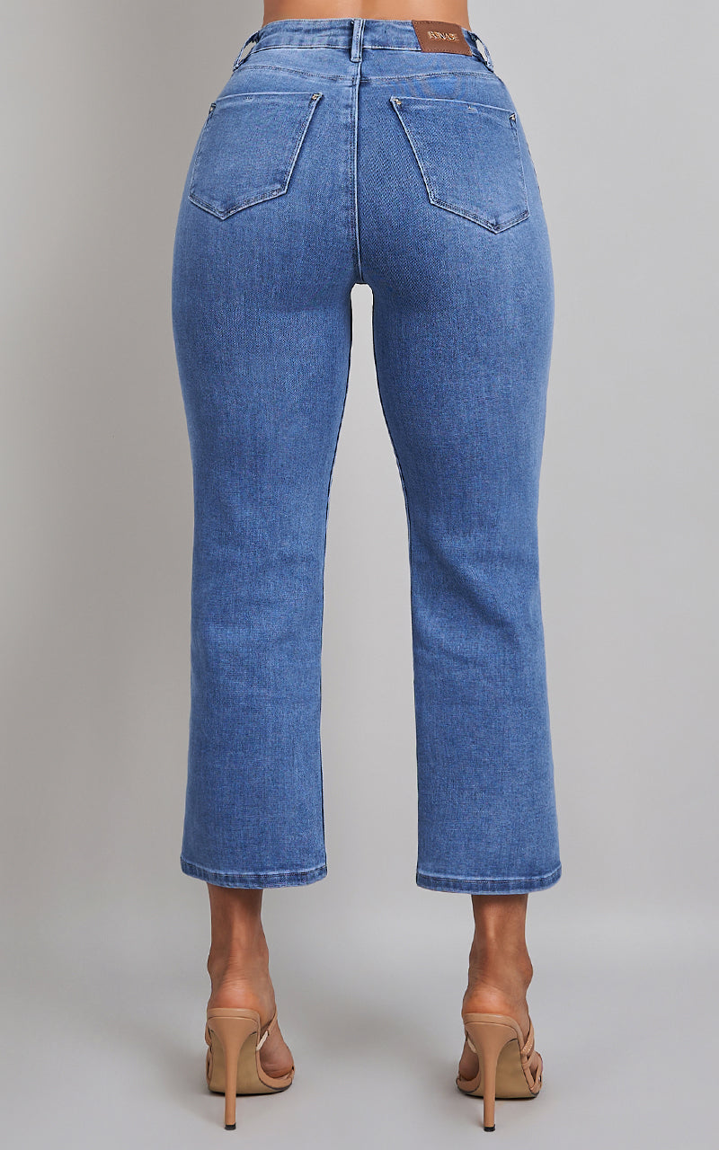BASIC STRAIGHT  CROPPED JEANS