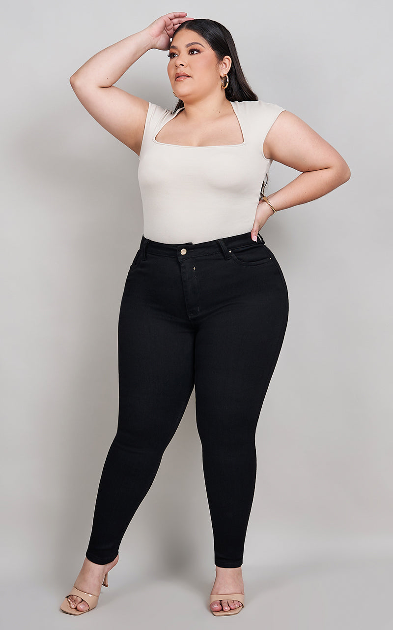 PLUS SIZE SKINNY ANKLE JEANS