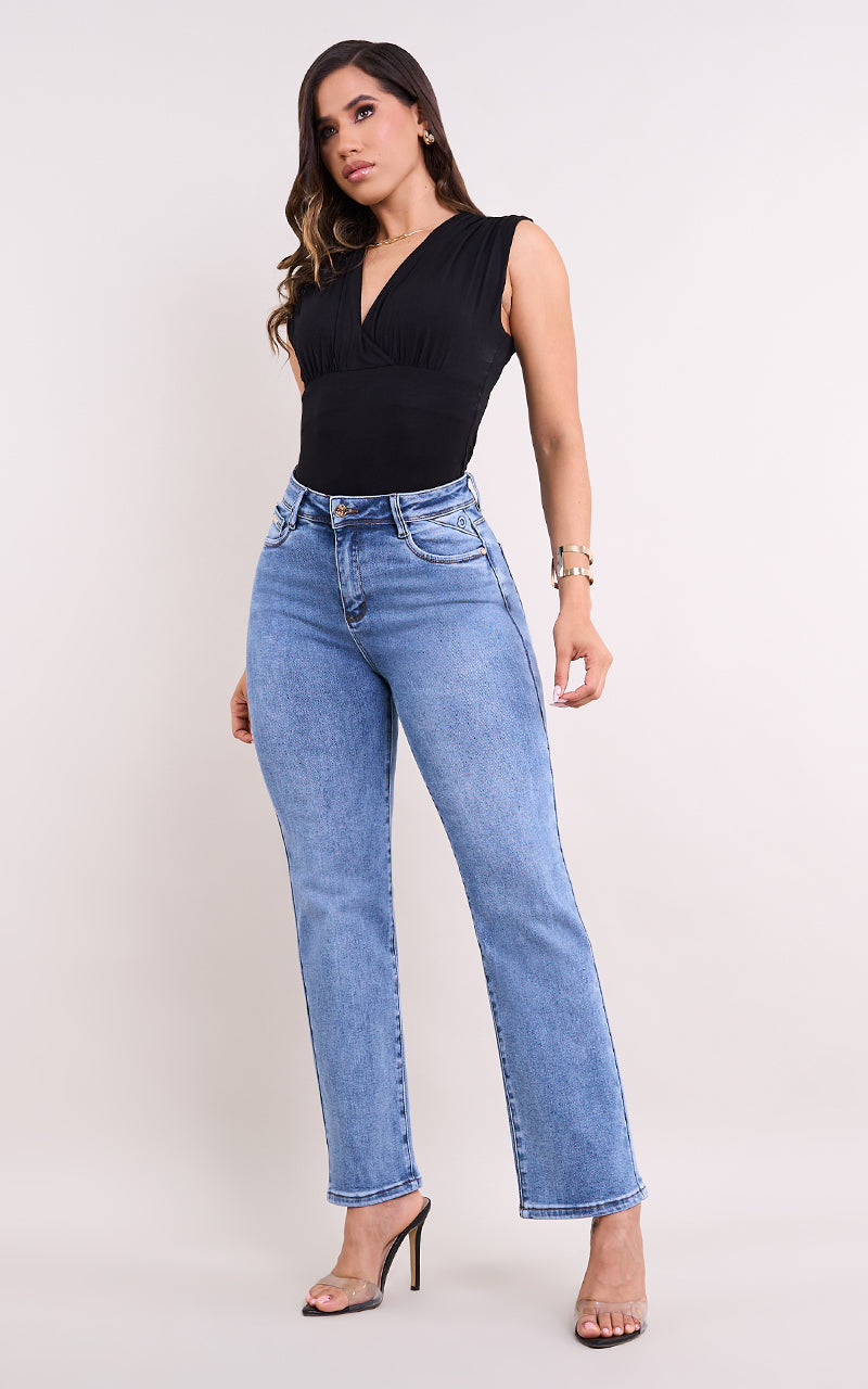 MIA STRAIGHT JEANS