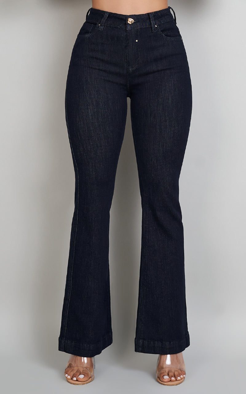 PRETTY & STRONG FLARE JEANS