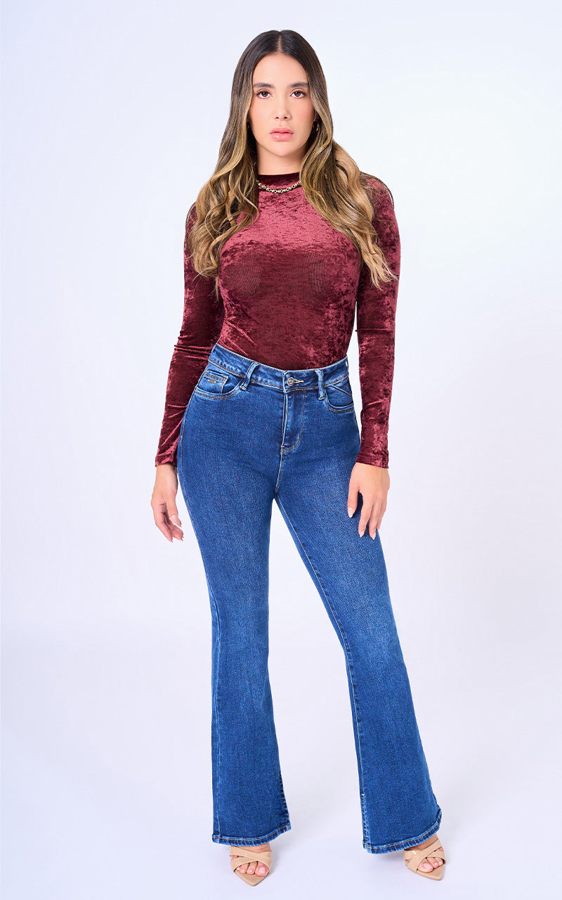 Jeans flare tiro alto