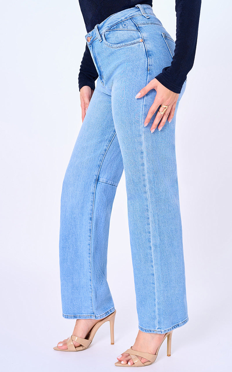 Jeans Straight Tiro Alto Denim Azul Claro