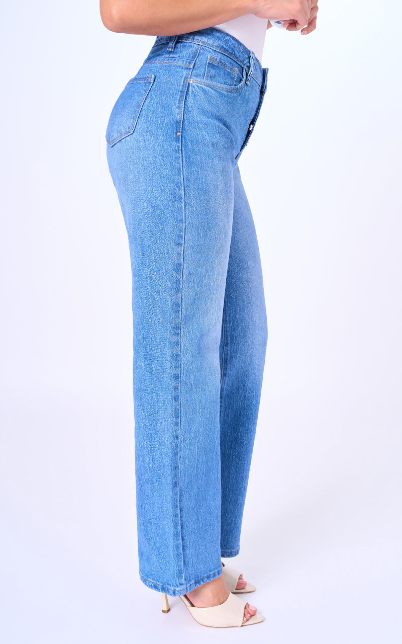 JEANS STRAIGTH TIRO ALTO AZUL CLARO