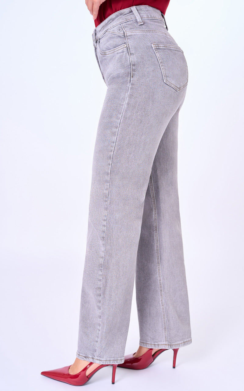 JEANS STRAIGHT TIRO ALTO GRIS