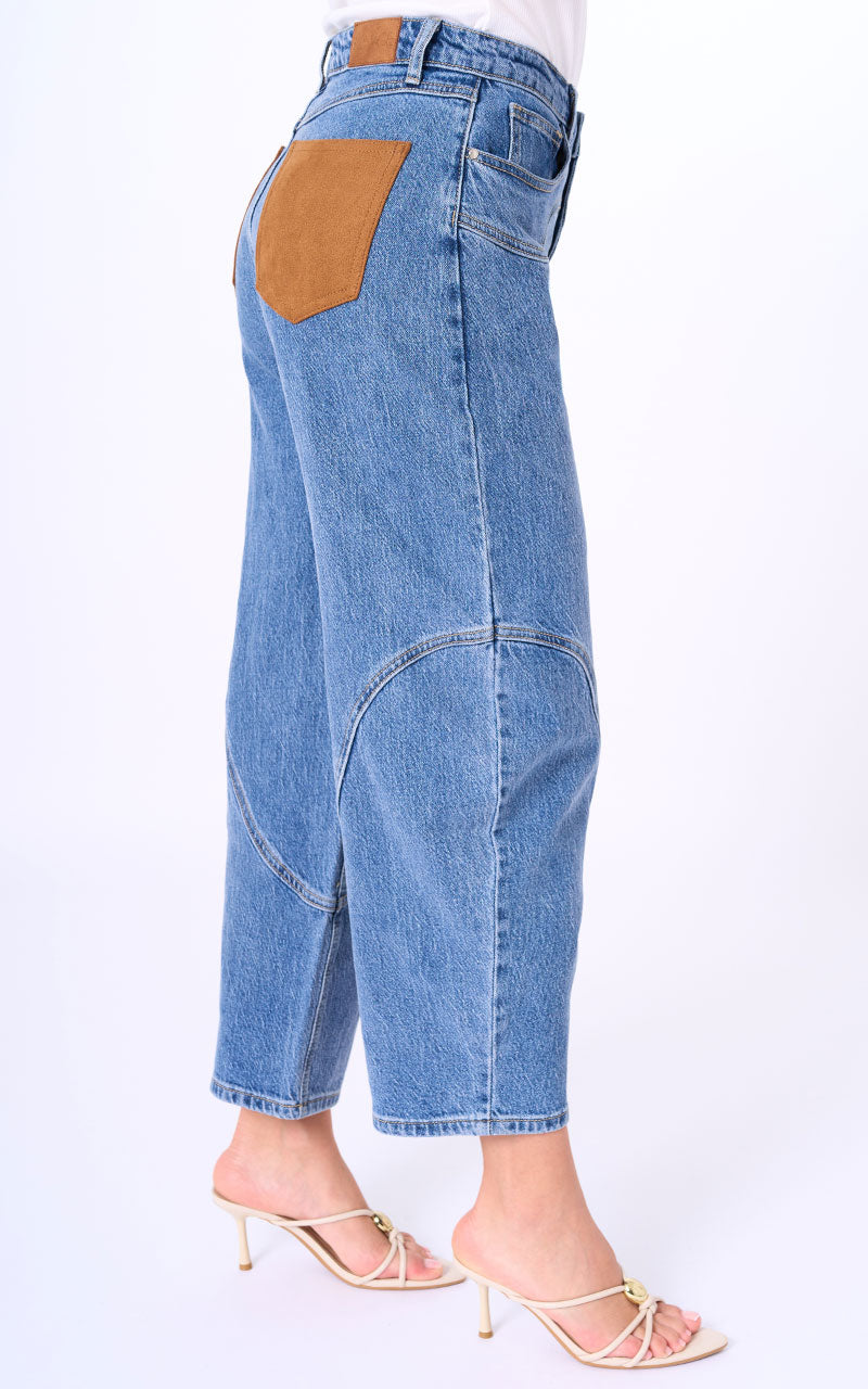 JEANS BARREL TIRO ALTO