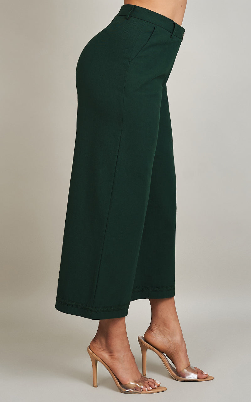 DELICATE BUT POWERFUL PANTS