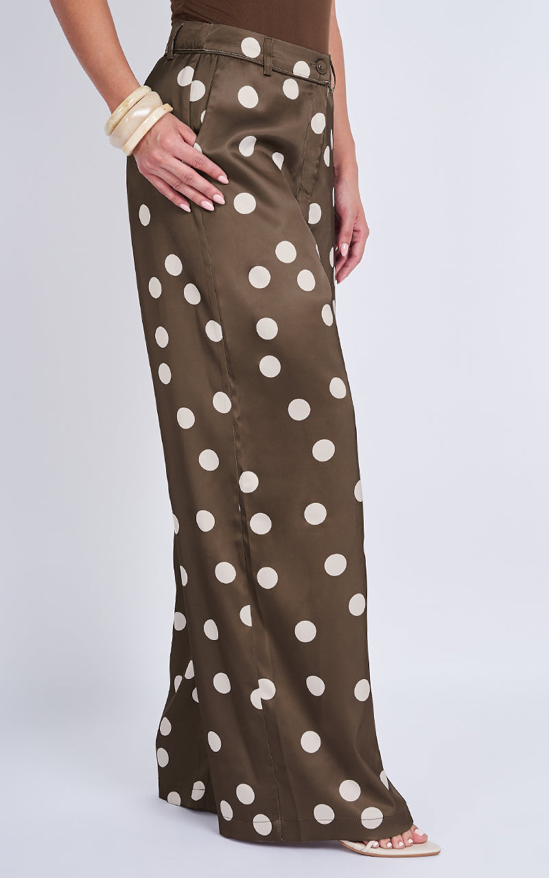 Pantalón Straight con Lunares Café – Estampado Chic | Bonage