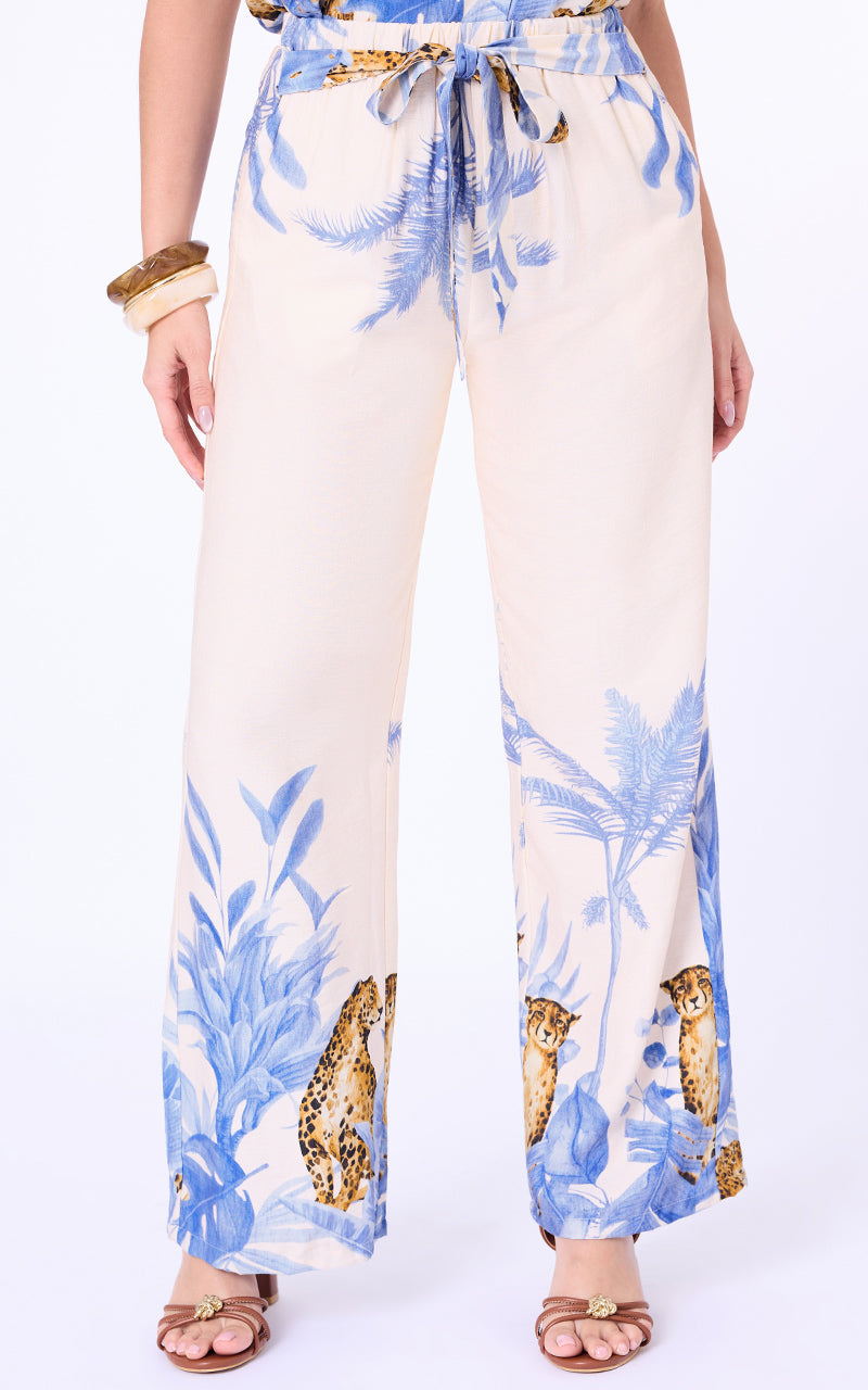 CONJUNTO CAMISA Y PANTALÓN ESTAMPADO