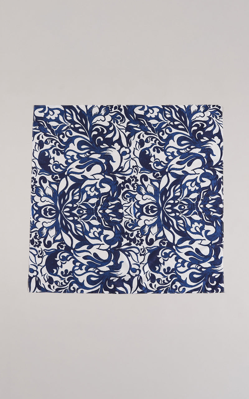 TIMELESS BLUE SCARF
