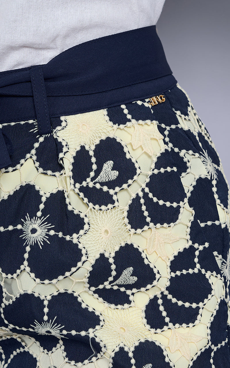 GREEK GLAM SHORT