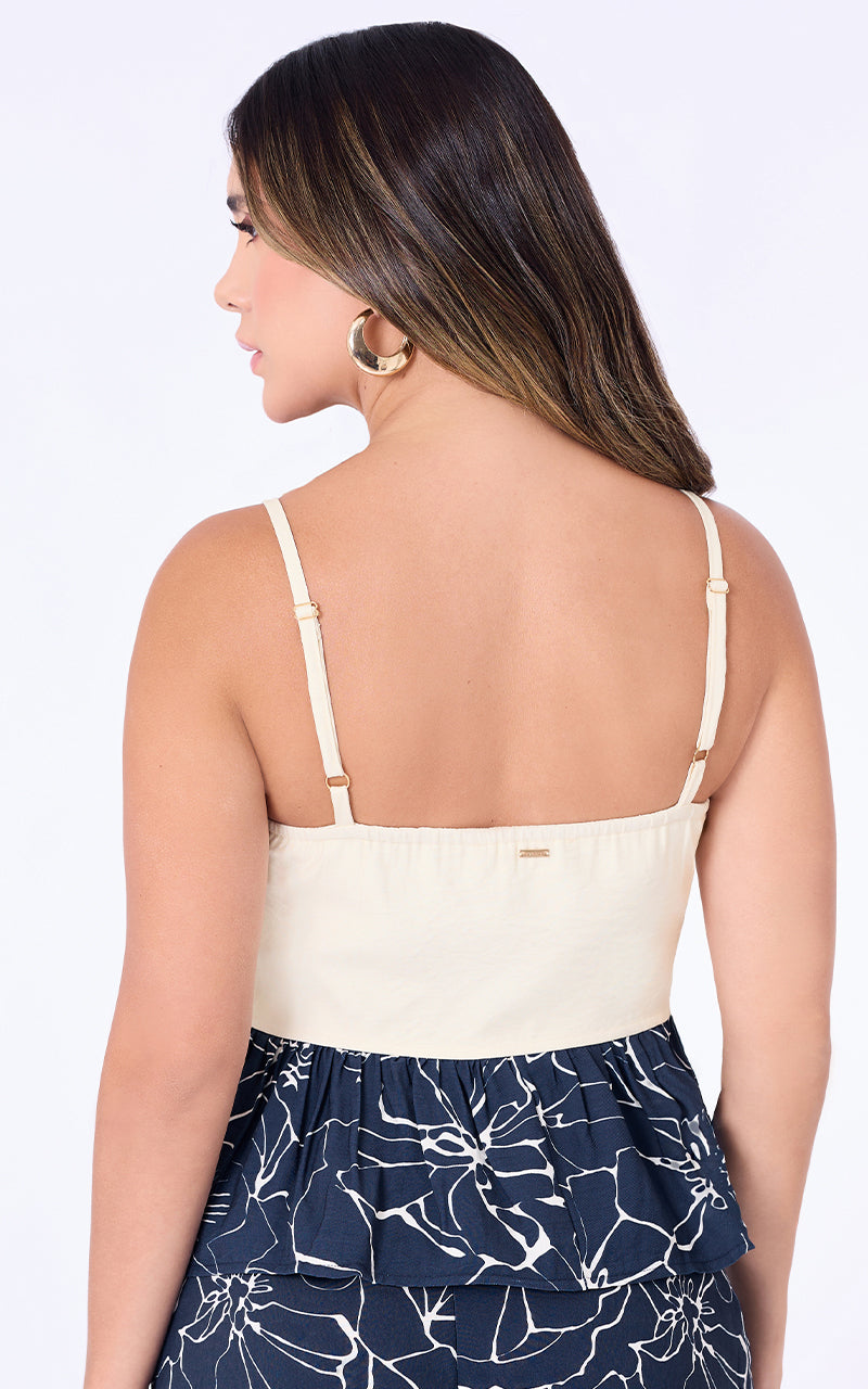 TOP CON DETALLES ESTAMPADOS