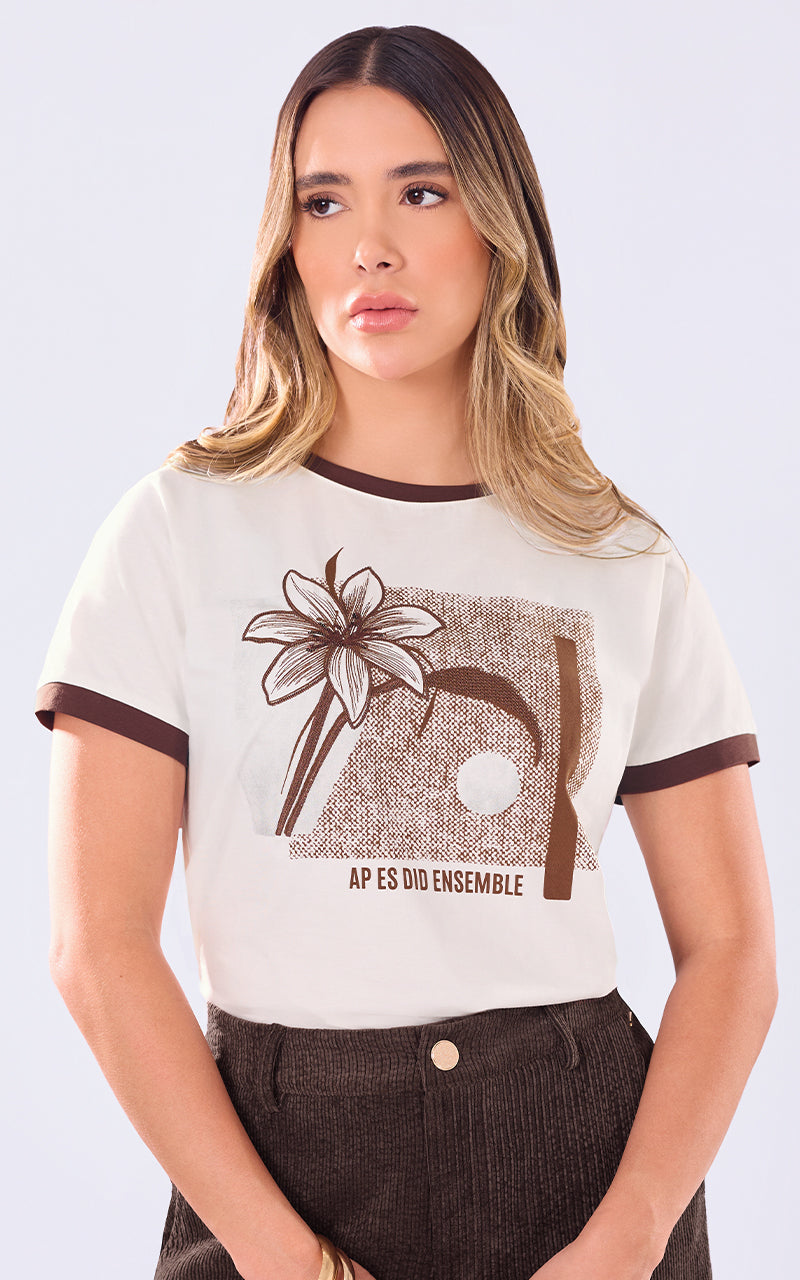 T-SHIRT UNICOLOR CON ESTAMPADO
