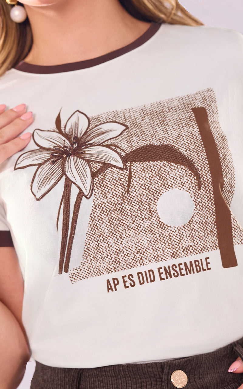 T-SHIRT UNICOLOR CON ESTAMPADO